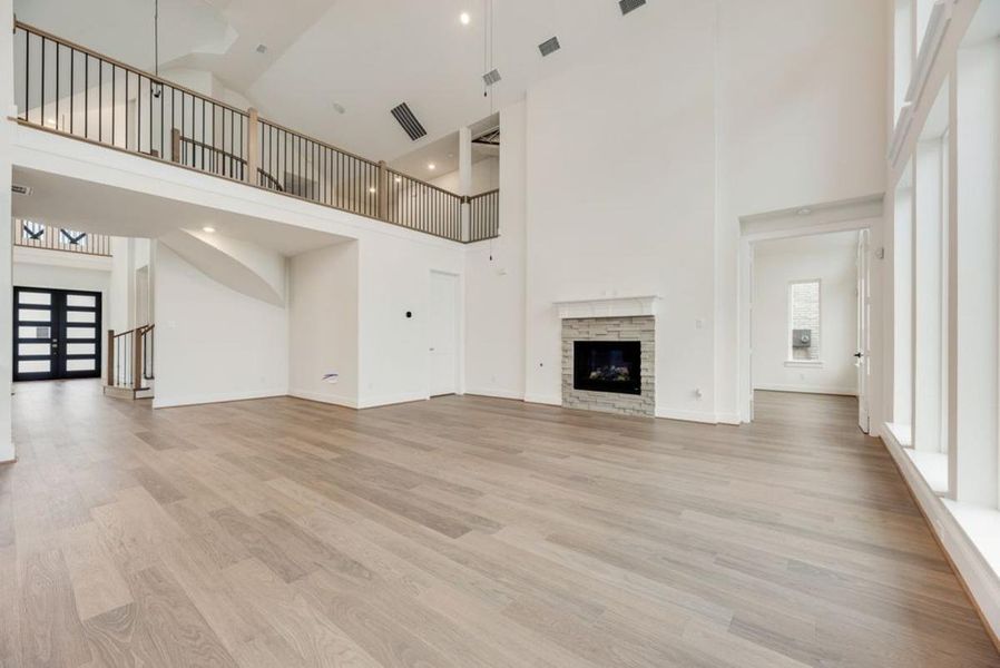 Spacious, unfurnished interior of a new home in Grand Estates of Anna, Anna (Image 22).