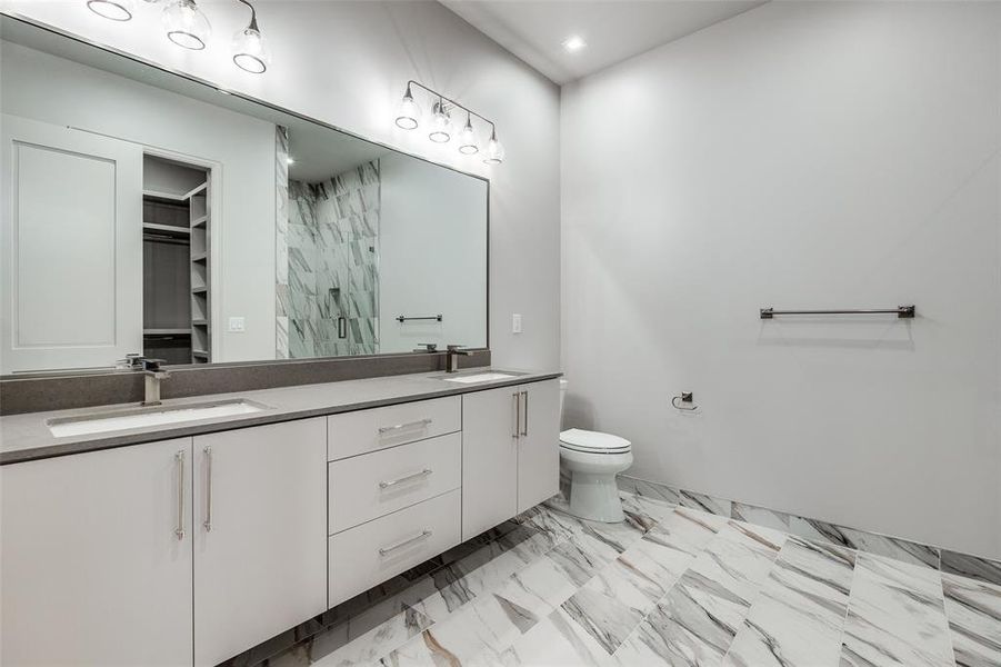 Furnished interior view inside a new home in , Dallas (Image 11).