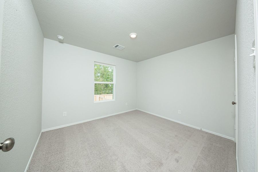 Spacious, unfurnished interior of a new home in Townsend Reserve, Splendora (Image 13).