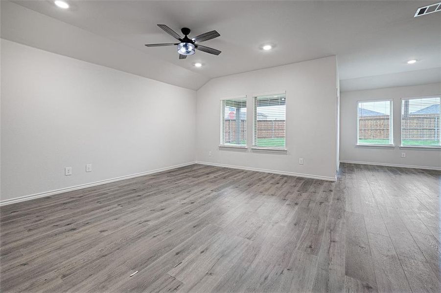 Spacious, unfurnished interior of a new home in , Princeton (Image 18).