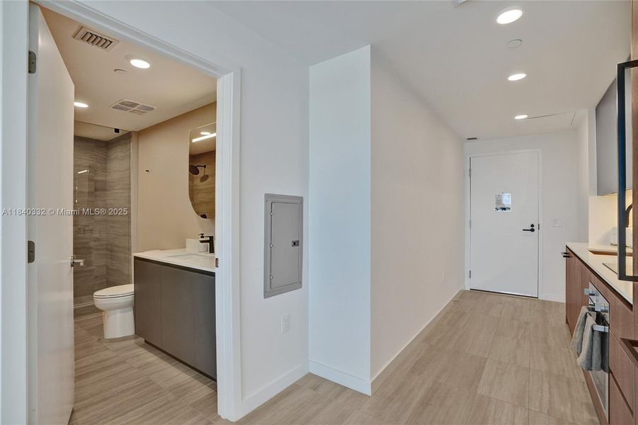 Image 36 of a home in .