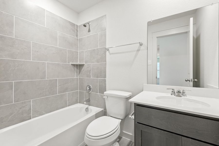 Representative furnished interior of a home built from the Landmark Series - Avalon by Brightland Homes in Still Water Lake Estates, Godley (Image 19). Representative furnished interior of a home built from the Landmark Series - Avalon by Brightland Homes in Still Water Lake Estates, Godley (Image 19).