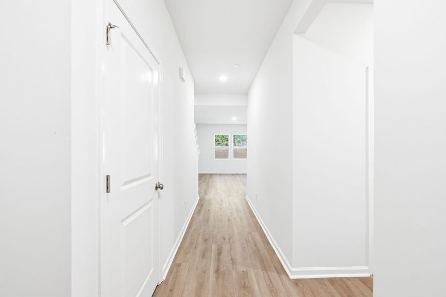 Spacious, unfurnished interior of a new home in Grand Arbor, Blythewood (Image 27).