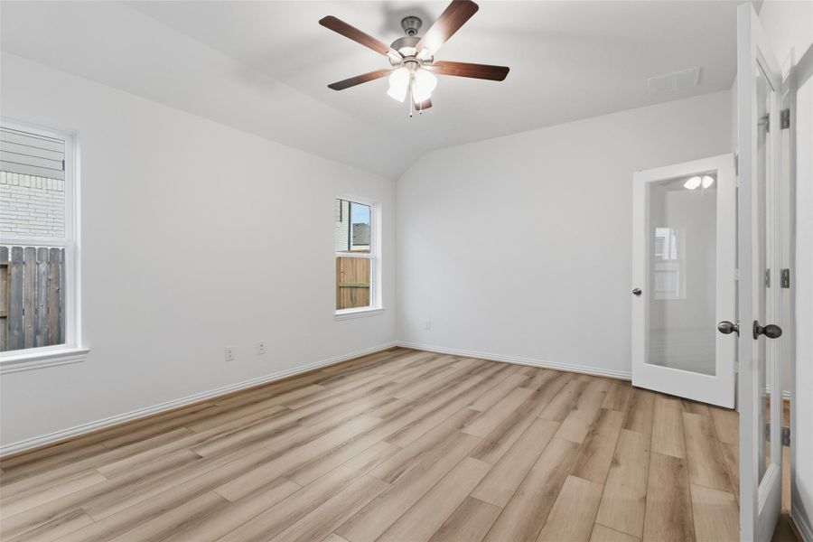 Spacious, unfurnished interior of a new home in The Woodlands Hills, Willis (Image 20).