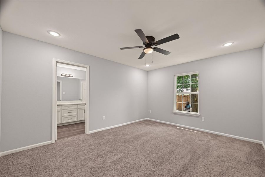 Spacious, unfurnished interior of a new home in , Houston (Image 25). Spacious, unfurnished interior of a new home in , Houston (Image 25).