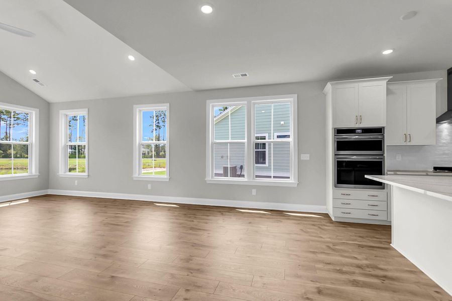 Spacious, unfurnished interior of a new home in Tidewater at Lakes of Cane Bay, Summerville (Image 32). Spacious, unfurnished interior of a new home in Tidewater at Lakes of Cane Bay, Summerville (Image 32).