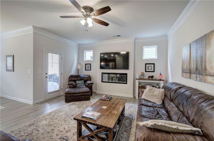 Furnished interior view inside a new home in , Cartersville (Image 10).