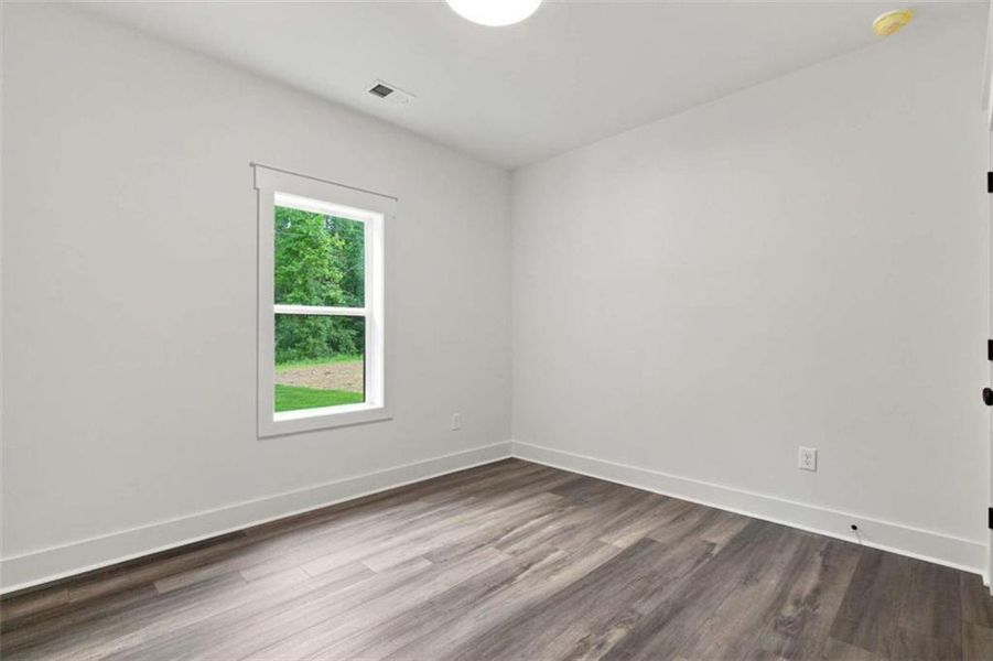 Spacious, unfurnished interior of a new home in , Talking Rock (Image 20).