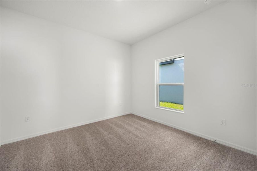 Spacious, unfurnished interior of a new home in Tula Parc, Astatula (Image 17).