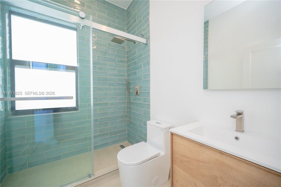 Furnished interior view inside a new home in , Fort Lauderdale (Image 8).