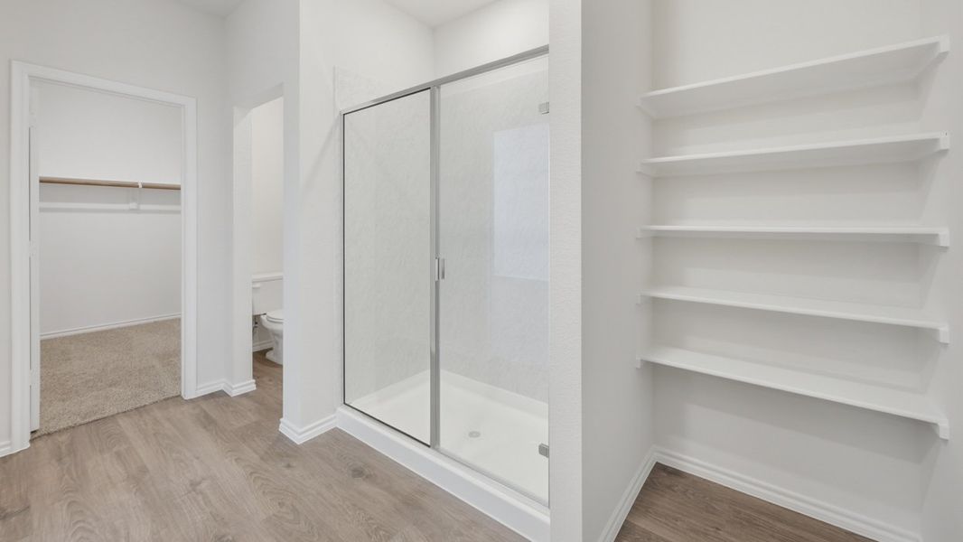 Spacious, unfurnished interior of a new home in Riverfield, Josephine (Image 13).