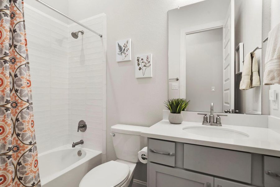 Secondary bathroom with shower/tub combo Secondary bathroom with shower/tub combo