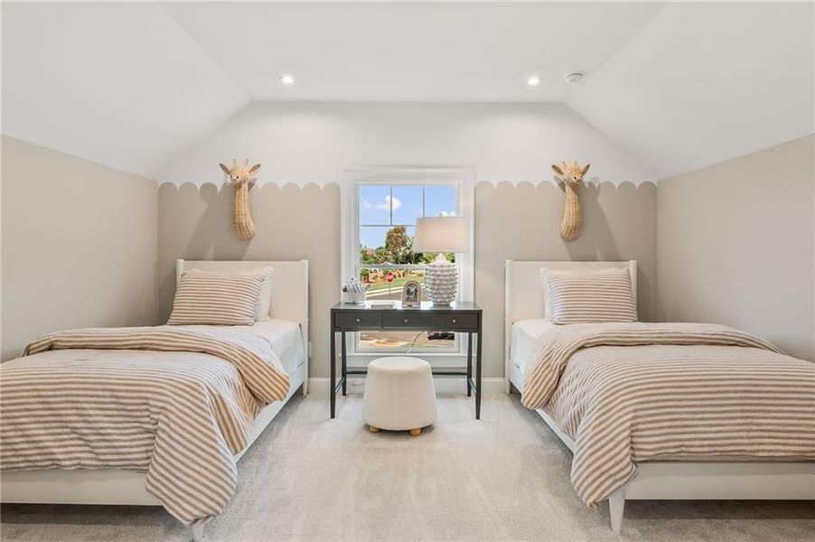 Image 39 of a home in The Courtyards at Post Road.