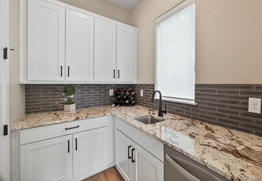 Furnished interior view inside a new home in Montaine, Castle Rock (Image 10).