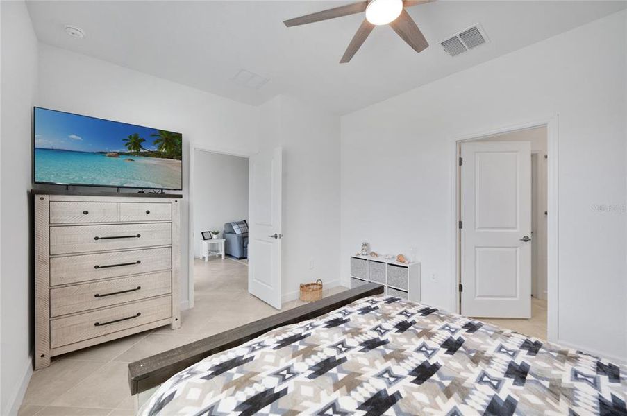 Furnished interior view inside a new home in , Englewood (Image 8).