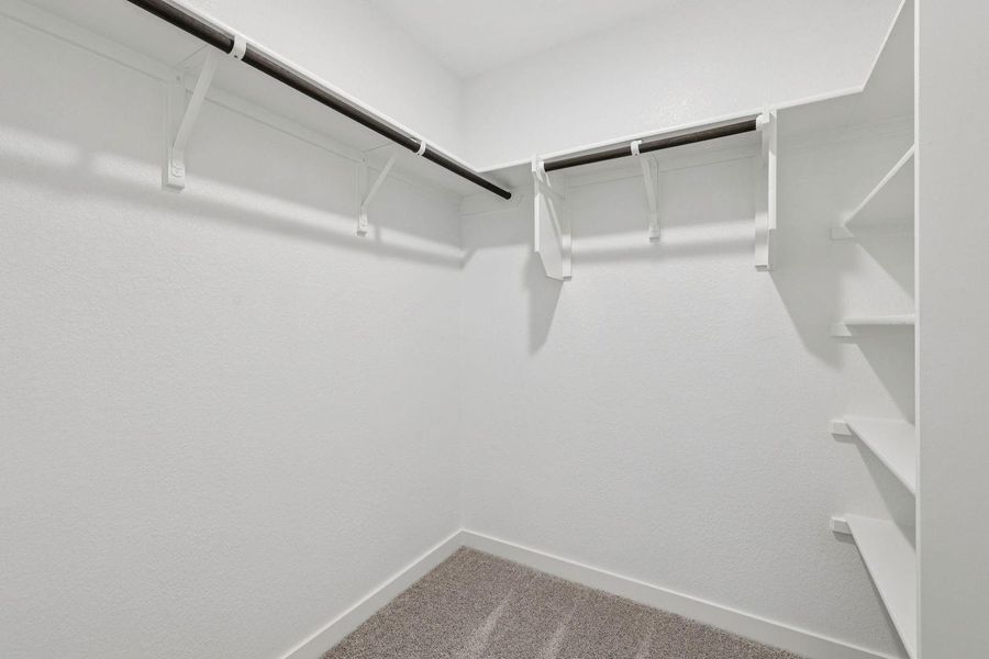 Spacious, unfurnished interior of a new home in The Hollows at Avery Centre, Round Rock (Image 29).