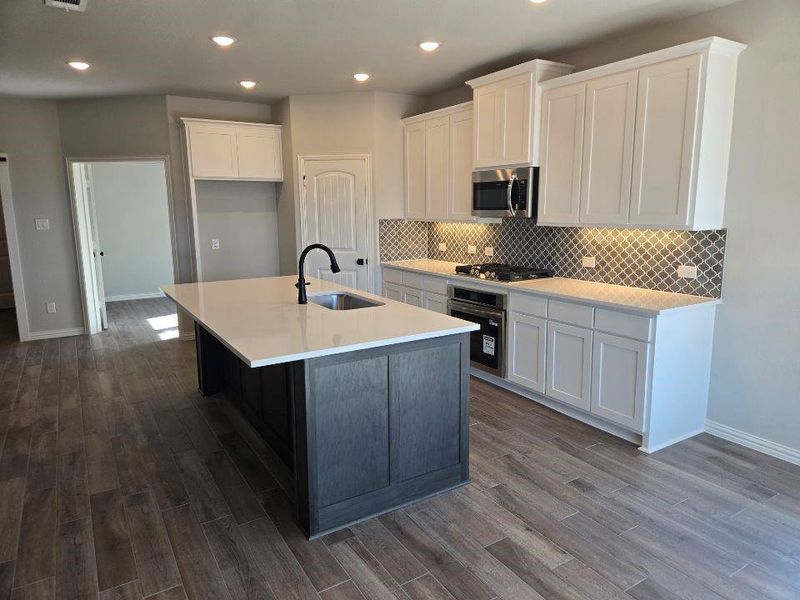 Furnished interior view inside a new home in Morningstar, Aledo (Image 5). Furnished interior view inside a new home in Morningstar, Aledo (Image 5).