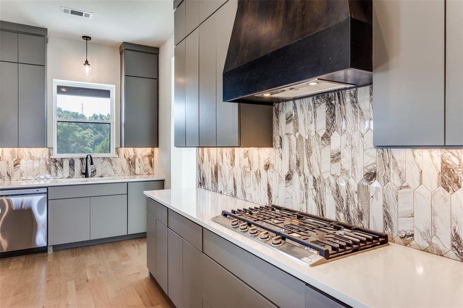 Furnished interior view inside a new home in Woodland Lakes, Weatherford (Image 5). Furnished interior view inside a new home in Woodland Lakes, Weatherford (Image 5).