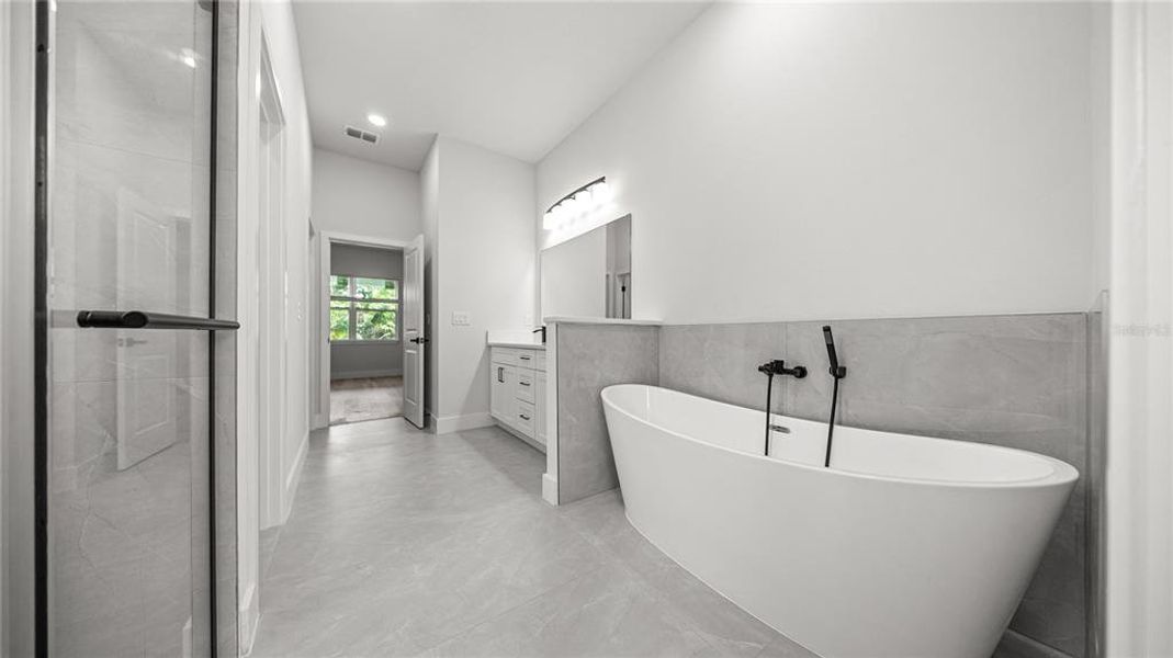 Furnished interior view inside a new home in , North Port (Image 9).