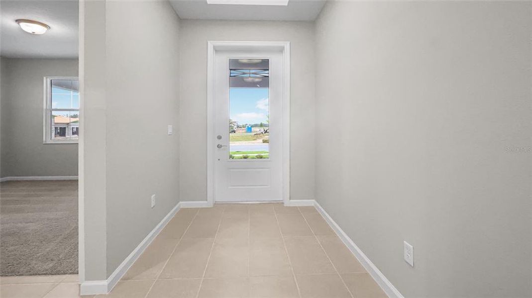 Spacious, unfurnished interior of a new home in Cresswind at Hammock Oaks, Lady Lake (Image 28). Spacious, unfurnished interior of a new home in Cresswind at Hammock Oaks, Lady Lake (Image 28).
