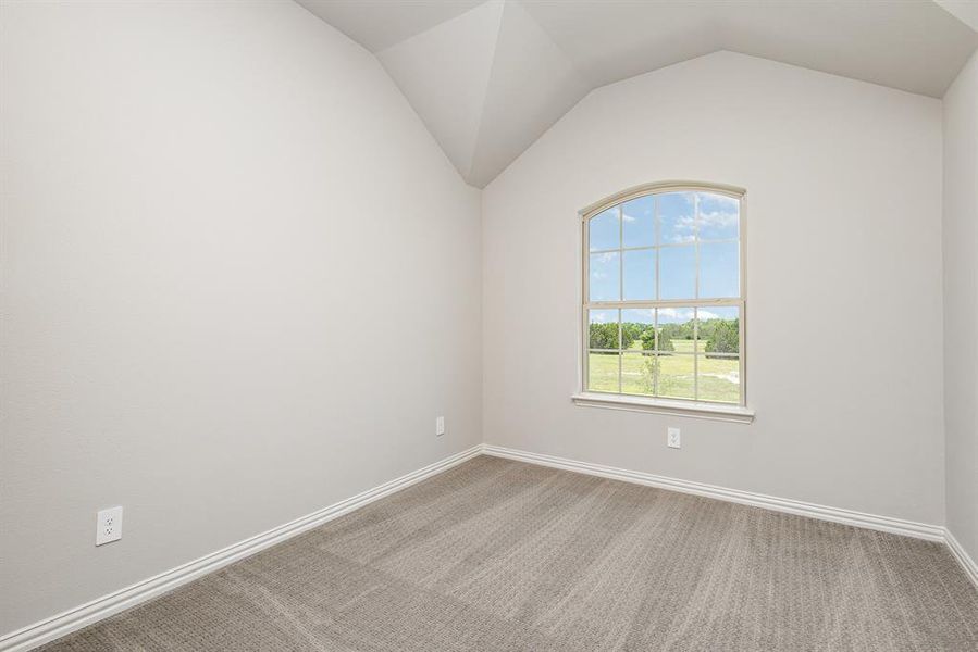 Spacious, unfurnished interior of a new home in Sagebrush Addition, Midlothian (Image 18).