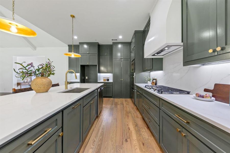 Furnished interior view inside a new home in , Red Oak (Image 17).