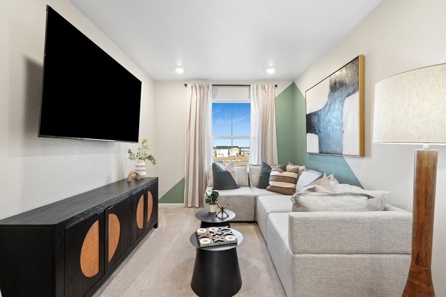 Representative furnished interior of a home built from the Summit by Taylor Morrison in Lake Bluff, Greeley (Image 9).