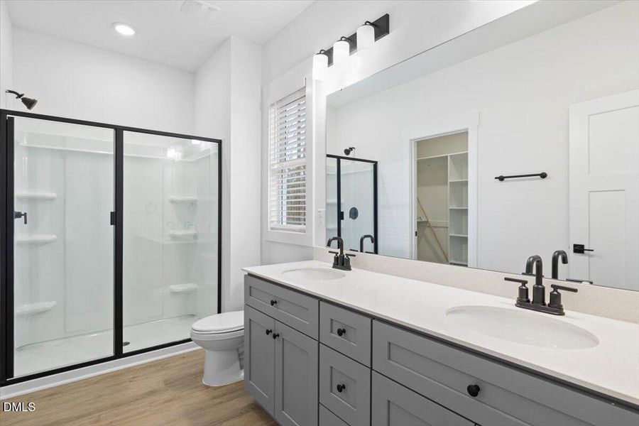 16-929 Jasmine - Open Peek Media-16