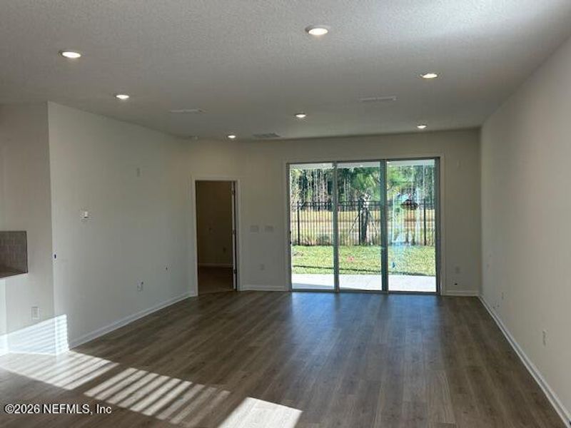 Spacious, unfurnished interior of a new home in Brook Forest, St. Augustine (Image 22).
