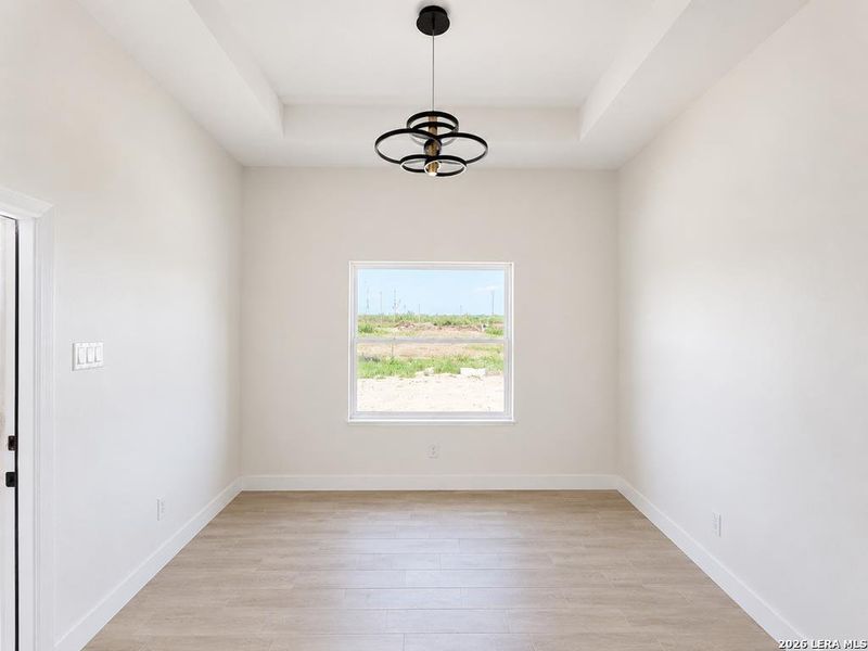 Spacious, unfurnished interior of a new home in , Eagle Pass (Image 10).