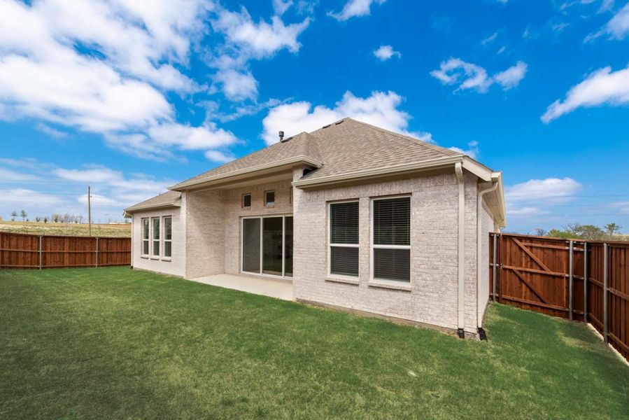 Representative exterior details of a home built from the Ashwood by Pacesetter Homes in Park Hills, Rockwall (Image 3). Representative exterior details of a home built from the Ashwood by Pacesetter Homes in Park Hills, Rockwall (Image 3).