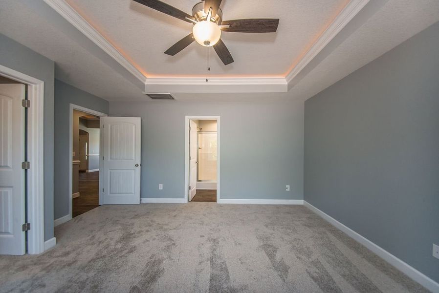 Representative unfurnished interior of a home built from the Jackson by Enchanted Homes in Lonesome Dove, San Antonio (Image 53).