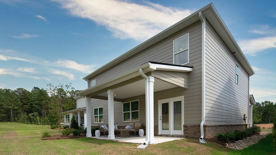 Representative exterior details of a home built from the Elle by D.R. Horton in Twin Lakes, Hoschton (Image 4).
