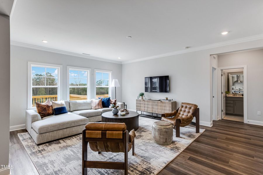 SUN_Annandale_Pic_Tyler_14