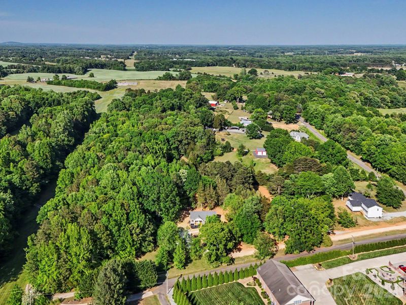 Natural landscape and outdoor views near  in Mooresville (Image 40).