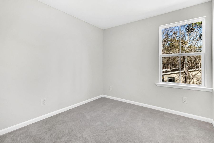 Spacious, unfurnished interior of a new home in , Summerville (Image 17).