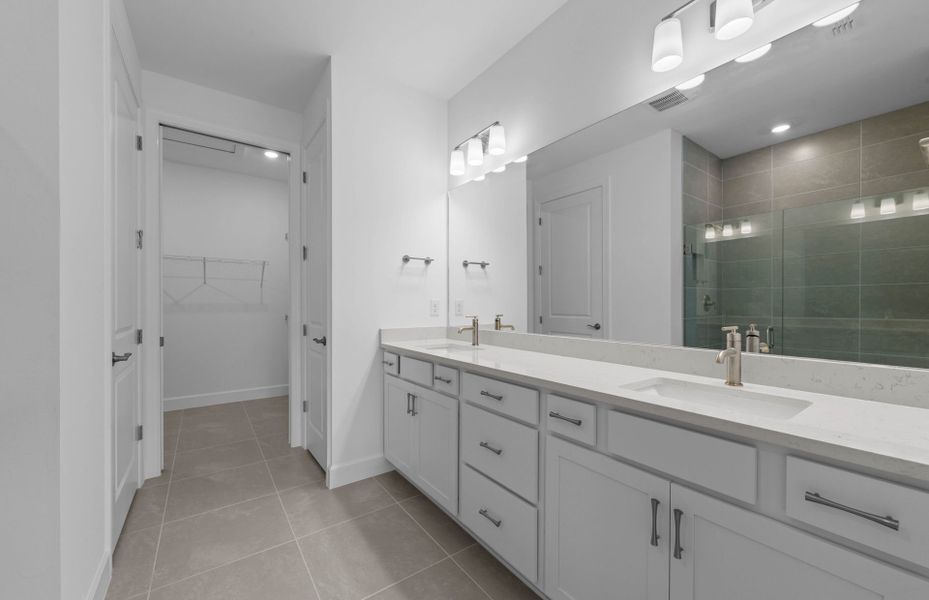 Furnished interior view inside a new home in Shores at Stillwater, Englewood (Image 6).