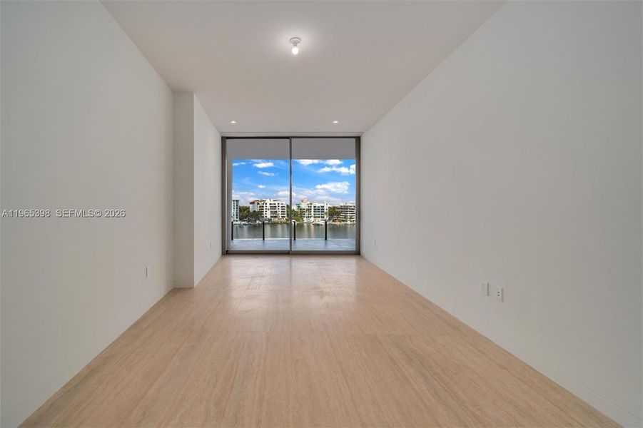 Spacious, unfurnished interior of a new home in , Miami (Image 14).