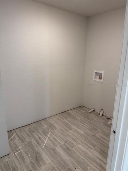 Spacious, unfurnished interior of a new home in West Oak, Ocala (Image 6).