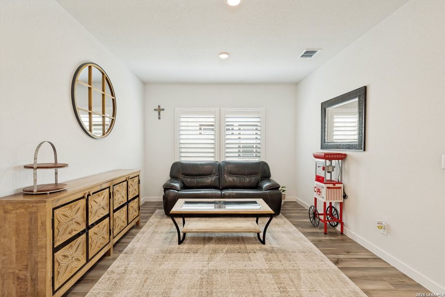 Furnished interior view inside a new home in Weltner Farms 50’s, New Braunfels (Image 24).