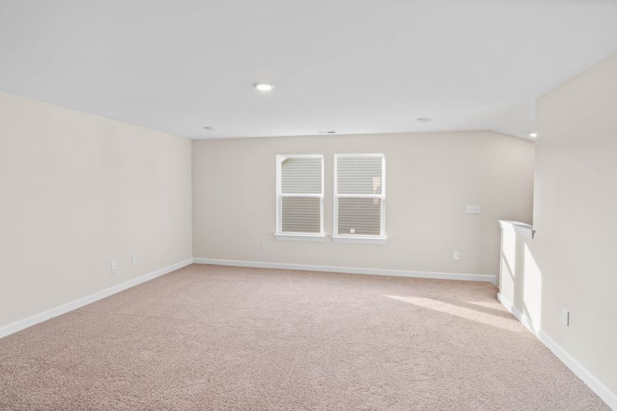 Spacious, unfurnished interior of a new home in Bridgewater - Shorehaven Village, Little River (Image 24).