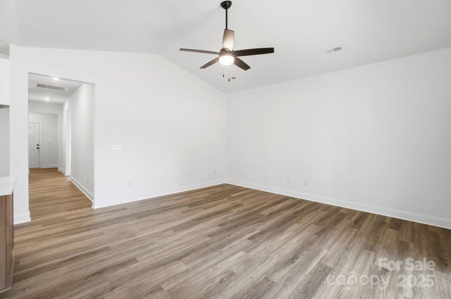 Spacious, unfurnished interior of a new home in , Cherryville (Image 9).