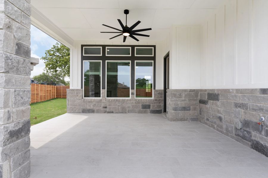 Exterior details and patio area of a home in Broken Oak, Georgetown (Image 3).