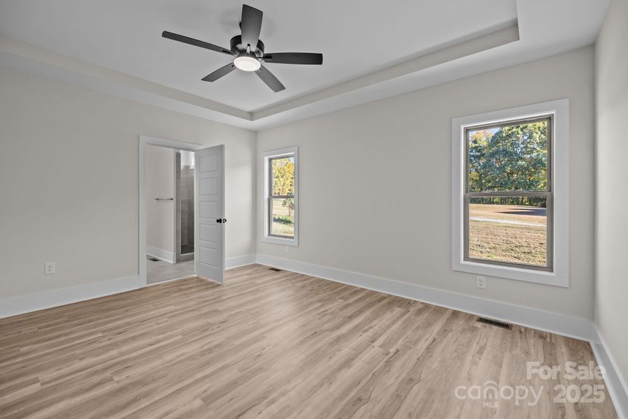 Spacious, unfurnished interior of a new home in , Monroe (Image 26).