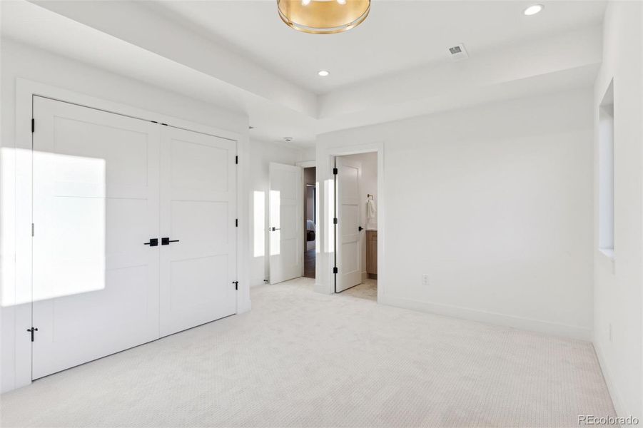 Spacious, unfurnished interior of a new home in , Denver (Image 26).