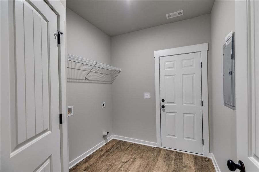 Spacious, unfurnished interior of a new home in , Cedartown (Image 17). Spacious, unfurnished interior of a new home in , Cedartown (Image 17).