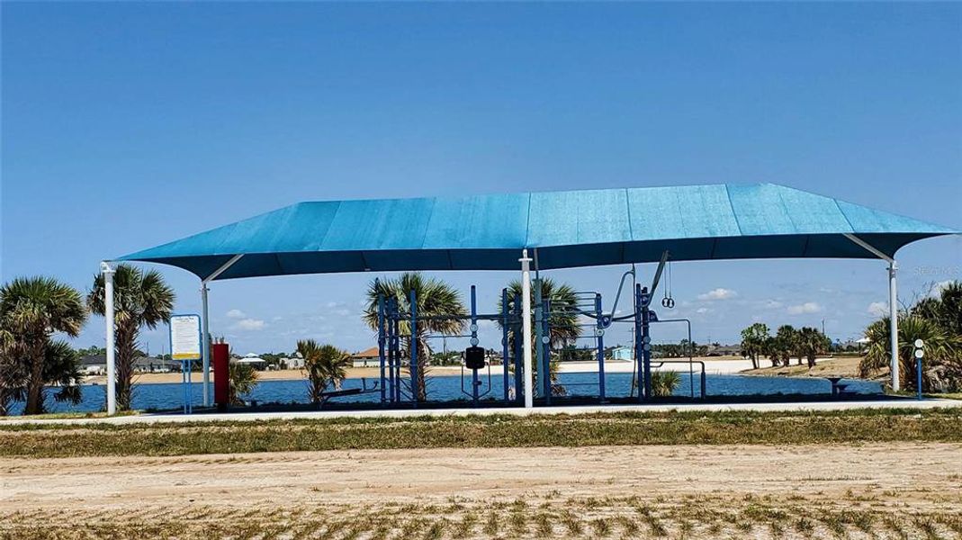 Community amenities in , Cape Coral (Image 39).