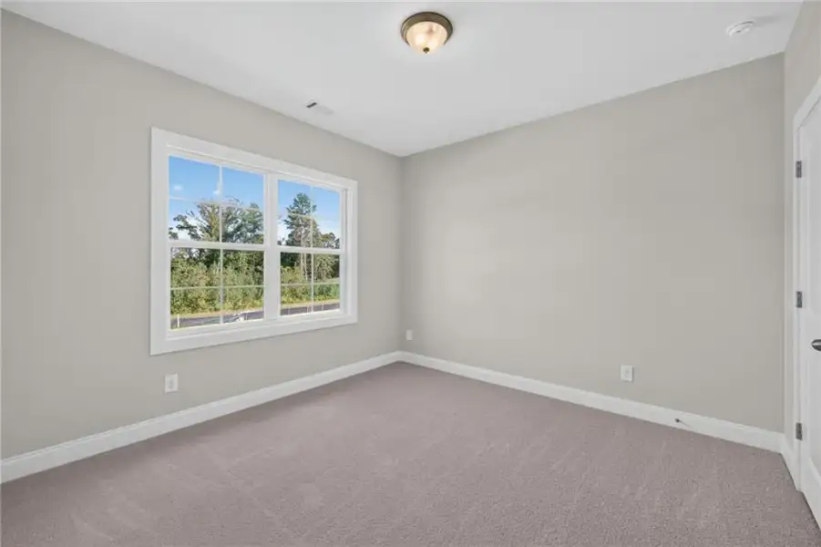 Spacious, unfurnished interior of a new home in , Jefferson (Image 45).