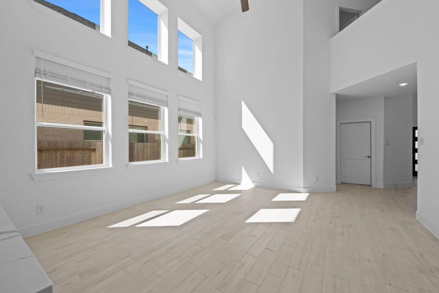 Spacious, unfurnished interior of a new home in Emory Glen, Magnolia (Image 27).