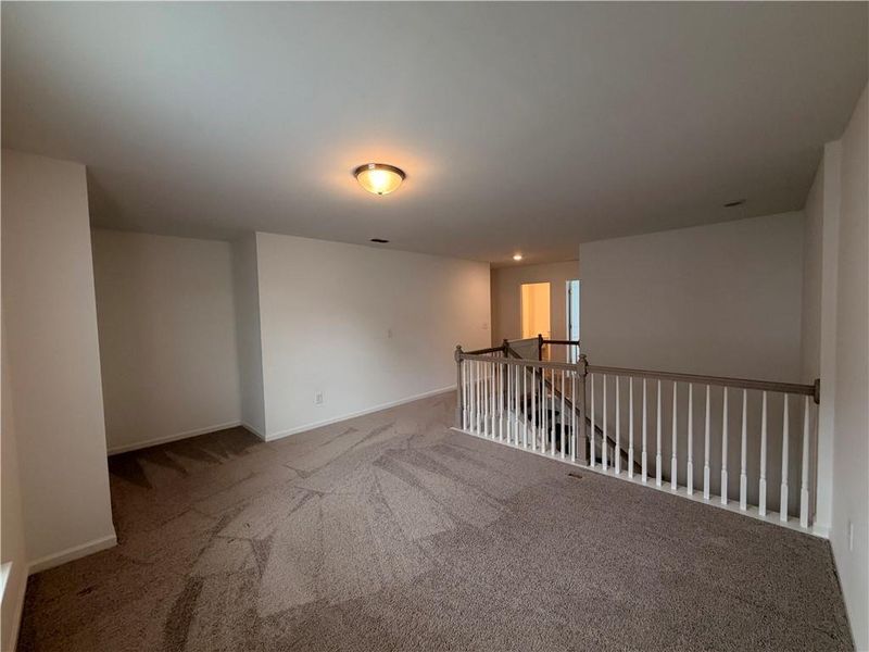 Spacious, unfurnished interior of a new home in Creekside, Dawsonville (Image 37).